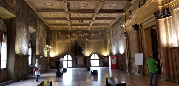 Palazzo d'Accursio by null