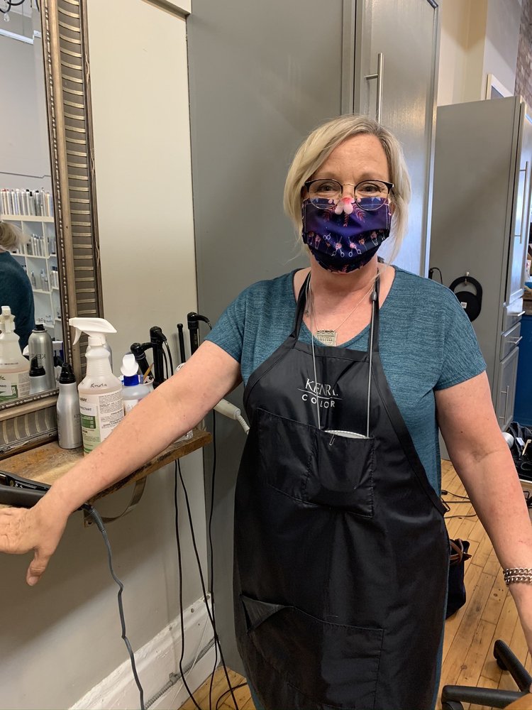 GREEN DOOR SALON Updated July 2024 19 Reviews 4 N Sandusky St