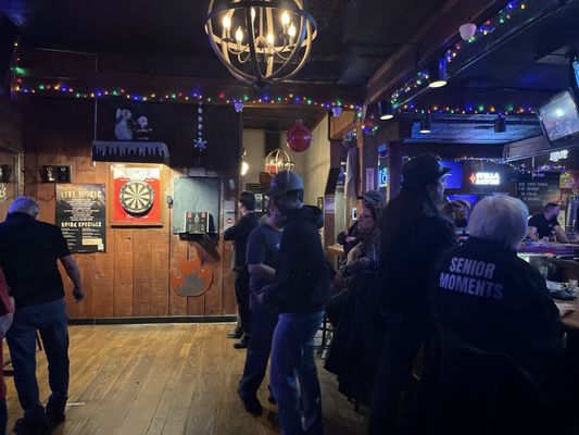 Ringside Pub by null