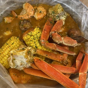 Cajun Boil - Seafood boil with snow crab legs, shrimp, corn & potatoes - Cajun/Creole Near Me - Miami, Florida