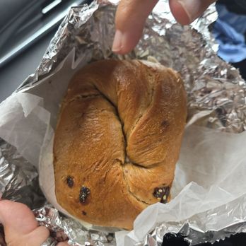 Bagel Central - Cinnamon raisin bagels - Bagels Near Me - Bangor, Maine Bagel Central - Cinnamon raisin bagels - Bagels Near Me - Bangor, Maine
