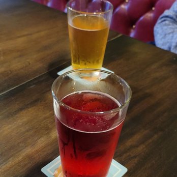 Dinner House - Pear cider Ale and Raspberry Radlr - Beer Bar Near Me - Oakland, California