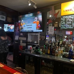 Streets Tavern