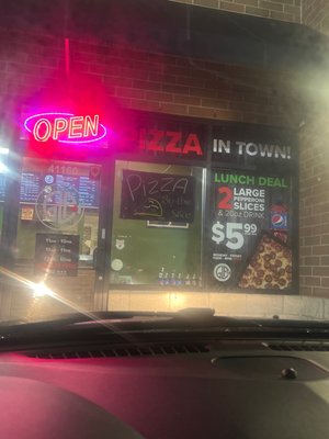 Green Lantern Pizza by null