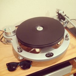 Hollywood Sound Room - Some of the top end goodies available at Hollywood sound .... $2500 for this turntable by Michelle electronics