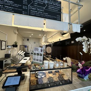 Mitchie Matcha - Coffee & Tea Near Me - Vancouver, British Columbia