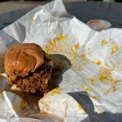 Troy's Snack Shack - Double chilli cheese all the way