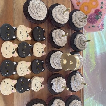 Meowvelous Bakes - Custom Cakes Near Me - San Francisco, California Meowvelous Bakes - Custom Cakes Near Me - San Francisco, California