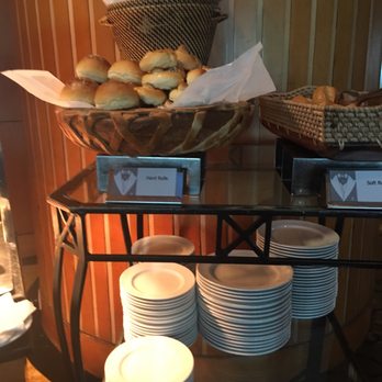 Pan Pacific Hotels Group - Breads - Hotels Near Me - Manila, NCR
