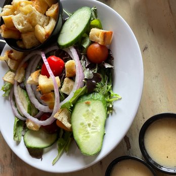 Gas Lamp Grille - Salad - extra croutons - Bars Near Me - Newport, Rhode Island