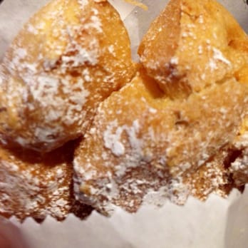 Beard Papa's - Chocolate Cream puffs - Desserts Near Me - San Mateo, California