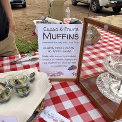 Waialua Farmers Market - So, so good! (and sold out!)