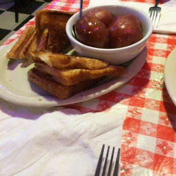 Doe's Eat Place - Steakhouses Near Me - Little Rock, Arkansas Doe's Eat Place - Steakhouses Near Me - Little Rock, Arkansas