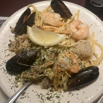 The Union Grill - Linguini Gamberi - Desserts Near Me - Washington, Pennsylvania