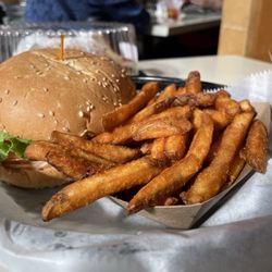 Martin's: Wine, Liquor, Beer & Deli - Metairie - Cheeseburger