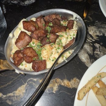 EVELYN - Mac & cheese - Lounges Near Me - Dallas, Texas