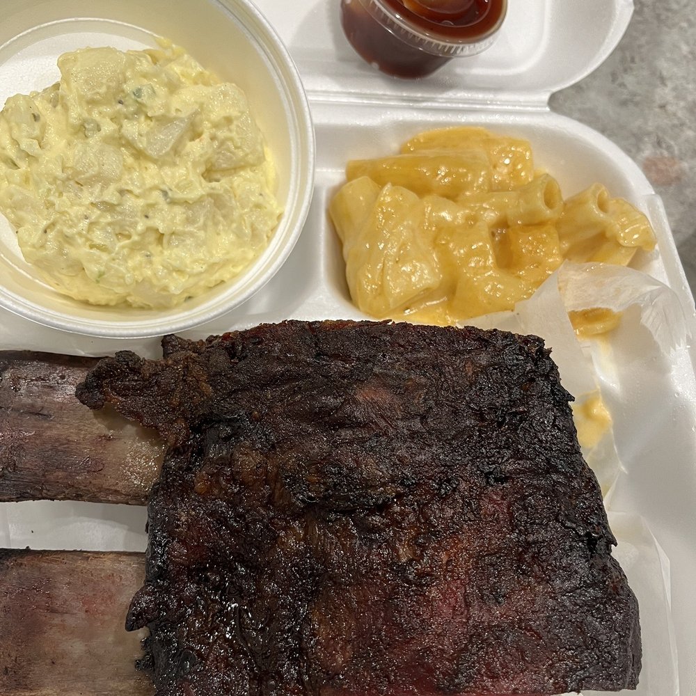Th3 Central BBQ+ - Beef ribs with macaroni and cheese and potato salad - Caribbean Near Me - Jacksonville, Florida Th3 Central BBQ+ - Beef ribs with macaroni and cheese and potato salad - Caribbean Near Me - Jacksonville, Florida