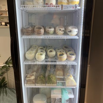 Minus Cake Boutique - Bubble Tea Near Me - Vancouver, British Columbia Minus Cake Boutique - Bubble Tea Near Me - Vancouver, British Columbia