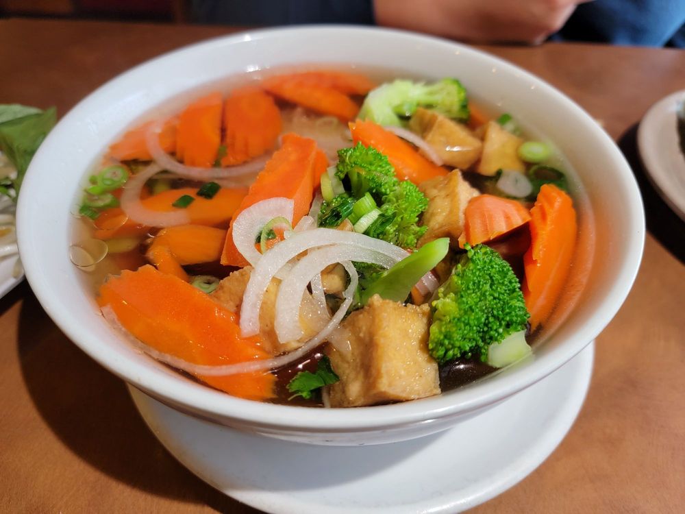 Pho Ca Dao & Grill