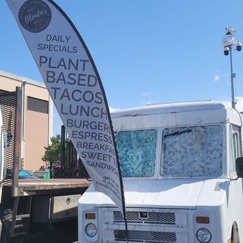 Blondies Vegan Wholesale - Front of truck with flag flying. Parked in Lowe's parking lot. - Vegan Near Me - Honolulu, Hawaii Blondies Vegan Wholesale - Front of truck with flag flying. Parked in Lowe's parking lot. - Vegan Near Me - Honolulu, Hawaii