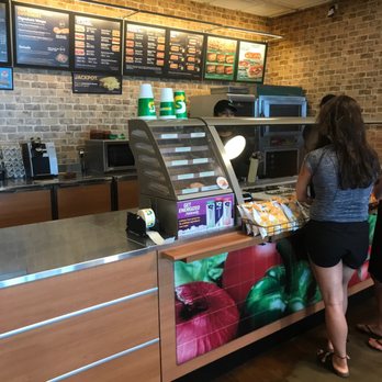 Subway - Front counter - Sandwiches Near Me - Kailua-kona, Hawaii