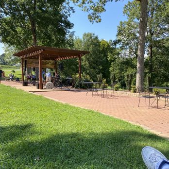 Daveste Vineyards - Music - Wineries Near Me - Troutman, North Carolina Daveste Vineyards - Music - Wineries Near Me - Troutman, North Carolina