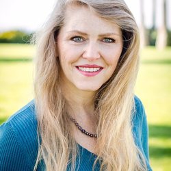 Nice Touch Chiropractic - Dr. Veronica Nice ready and happy to help you!