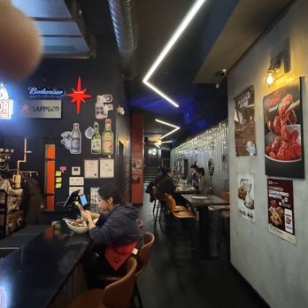 bb.q Chicken - Inside - Barbeque Near Me - Vancouver, British Columbia