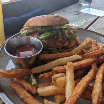 The Golden Rule - The Yard Bird sandwich - Cocktail Bars Near Me - Georgetown, Texas The Golden Rule - The Yard Bird sandwich - Cocktail Bars Near Me - Georgetown, Texas