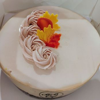 BB Cafe - Pomegranate cake my brother brought to a party at my house - Bakeries Near Me - Ottawa, Ontario