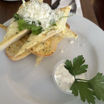 The Quays Irish Restaurant - Irish Near Me - Dublin, D