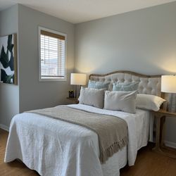 DeeDecors Home Staging & Interior Design - Staged By DeeDecors, Toronto