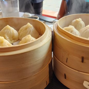 Dumpling Kitchen - Castro - Crab and pork soup dumplings - Noodles Near Me - San Francisco, California Dumpling Kitchen - Castro - Crab and pork soup dumplings - Noodles Near Me - San Francisco, California