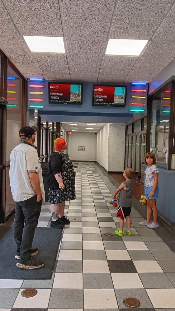 PARK PLACE STADIUM CINEMAS CLOSED Updated September 2024 35