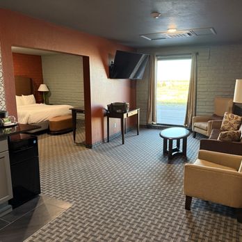 Historic Cow Palace Inn - Living room - Hotels Near Me - Lamar, Colorado Historic Cow Palace Inn - Living room - Hotels Near Me - Lamar, Colorado