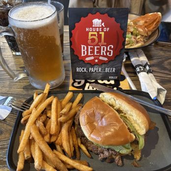 WINGERS Restaurant - My double burger with the blueberry beer - Chicken Wings Near Me - Saint George, Utah WINGERS Restaurant - My double burger with the blueberry beer - Chicken Wings Near Me - Saint George, Utah