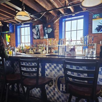 Das Bierhalle - Beer Bar Near Me - Bel Air, Maryland Das Bierhalle - Beer Bar Near Me - Bel Air, Maryland