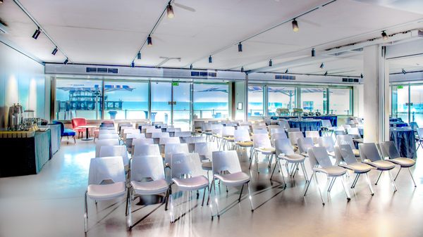 Brighton i360 by null