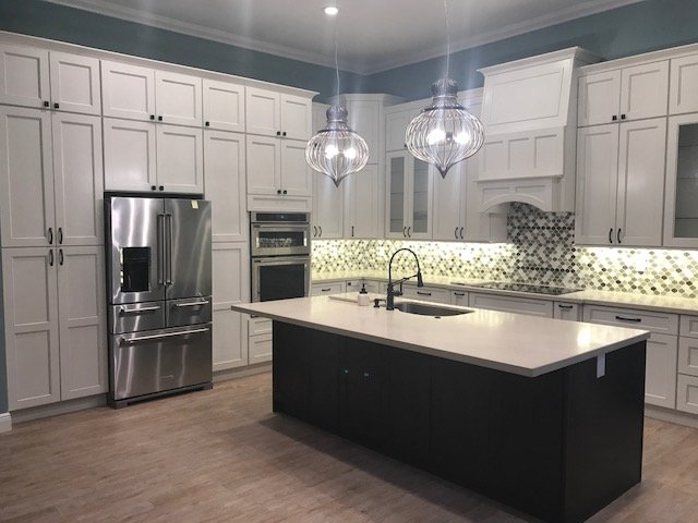 Slide of Full Service USA