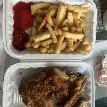 New Food King - Same half fried chicken with French fries and salt & pepper on the fries with side of hot sauce and ketchup. - Chinese Near Me - New York, New York New Food King - Same half fried chicken with French fries and salt & pepper on the fries with side of hot sauce and ketchup. - Chinese Near Me - New York, New York