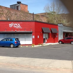 Jon's Pipe Shop and Smoking Lounge - The new shop building