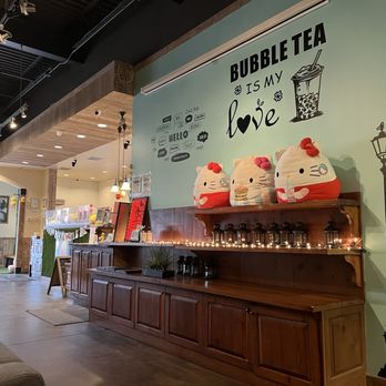 Cuckoos Cafe - Hello kitty plushies - Taiwanese Near Me - Duluth, Georgia