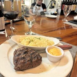 May River Grill - Filet, risotto and béarnaise sauce