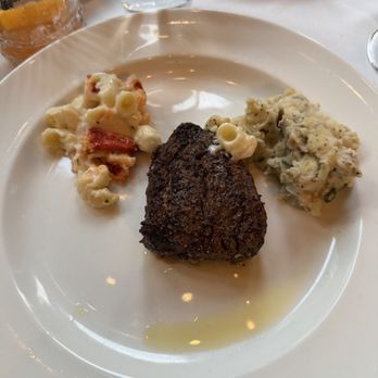 Del Frisco's Double Eagle Steakhouse - Wagyu Filet, Lobster Mac, and spinach - Steakhouses Near Me - New York, New York