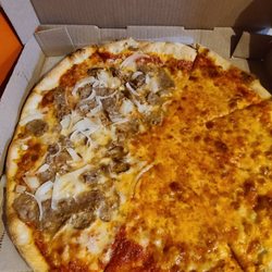 Fratelli's Pizzeria & Restaurant - Half cheese,  half sausage and onions.
