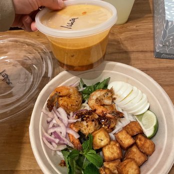 B Star - Laksa Noodle Soup - Burmese Near Me - San Francisco, California B Star - Laksa Noodle Soup - Burmese Near Me - San Francisco, California