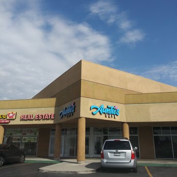 Aunties Cafe - Outside :) - Breakfast & Brunch Near Me - Gardena, California