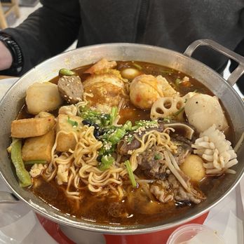 Movoc - Chinese Near Me - St. Louis, Missouri