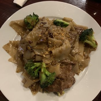 Kaow Thai - Pad see eaw - Thai Near Me - La Plata, Maryland