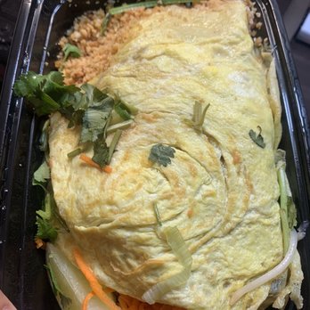 Silli Kori - Pad Thai - Thai Near Me - Chicago, Illinois